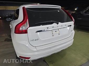 2016 Volvo XC60 T5 Premier - miniatura 5