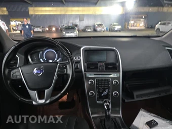 2016 Volvo XC60 T5 Premier - miniatura 8