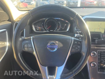 2016 Volvo XC60 T5 Premier - miniatura 10