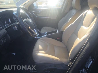 2016 Volvo XC60 T5 Premier - miniatura 7