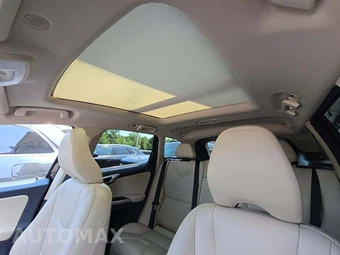 2016 Volvo XC60 T5 Premier – miniatura 11