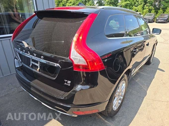 2016 Volvo XC60 T5 Premier – miniatura 3