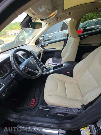 2016 Volvo XC60 T5 Premier – miniatura 6