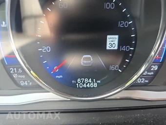 2016 Volvo XC60 T6 R-Design Platinum – miniatura 15