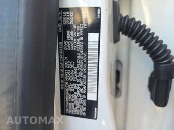2016 Volvo XC60 T6 – miniatura 18