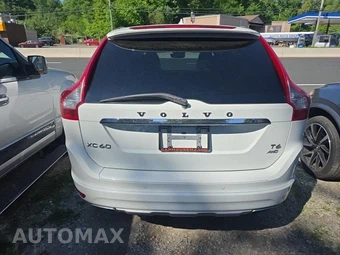 2016 Volvo XC60 T6 – miniatura 5