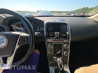 2016 Volvo XC60 T6 - miniatura 11