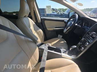 2016 Volvo XC60 T6 - miniatura 8