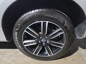 2016 Volvo XC60 T6 – miniatura 11