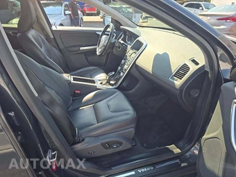 2016 Volvo XC60 T6 – miniatura 18