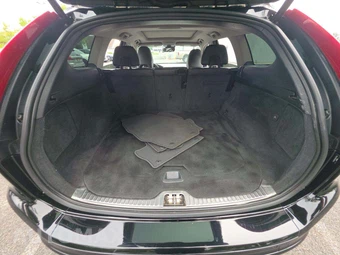 2016 Volvo XC60 T6 - miniatura 11