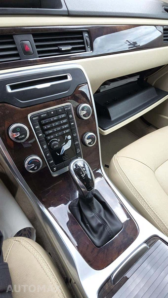 2016 Volvo XC70 T5 Premier – miniatura 14