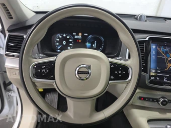 2016 Volvo XC90 Plug-In Hybrid T8 Momentum - miniatura 10