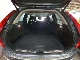 2016 Volvo XC90 T5 Inscription – miniatura 14