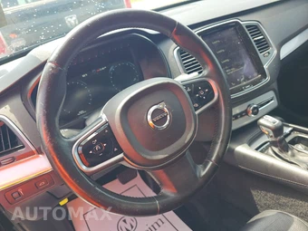 2016 Volvo XC90 T5 Momentum – miniatura 10