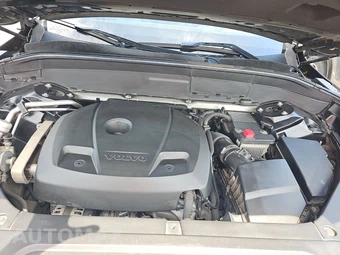 2016 Volvo XC90 T5 Momentum – miniatura 15