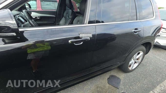 2016 Volvo XC90 T5 Momentum – miniatura 25