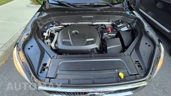 2016 Volvo XC90 T6 Momentum - miniatura 17