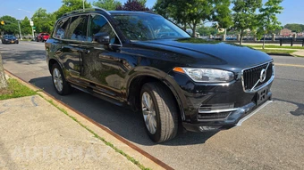 2016 Volvo XC90 T6 Momentum - miniatura 28