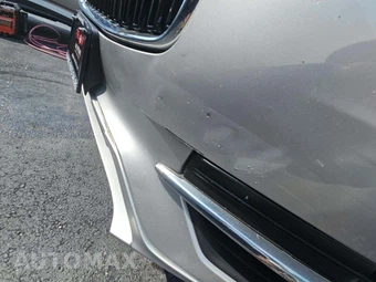 2016 Volvo XC90 T6 Momentum – miniatura 22