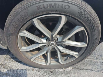 2016 Volvo XC90 T6 Momentum – miniatura 33