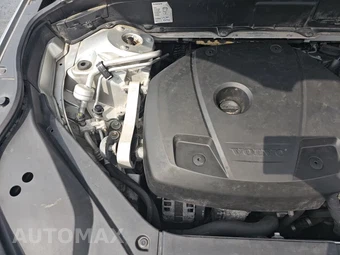 2016 Volvo XC90 T6 Momentum – miniatura 34