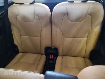 2016 Volvo XC90 T6 Momentum - miniatura 23