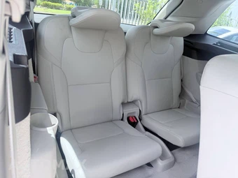 2016 Volvo XC90 T6 Momentum - miniatura 12