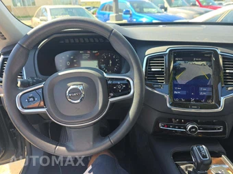 2016 Volvo XC90 T6 Momentum - miniatura 10