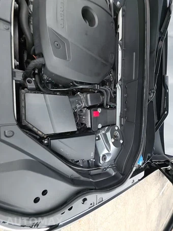 2016 Volvo XC90 T6 Momentum - miniatura 26