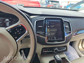 2016 Volvo XC90 T6 Momentum – miniatura 11