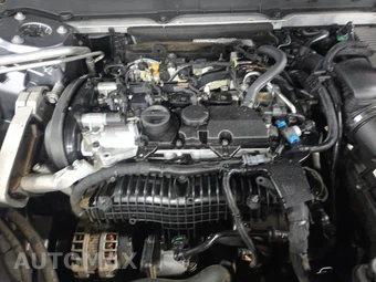 2016 Volvo XC90 T6 Momentum – miniatura 17