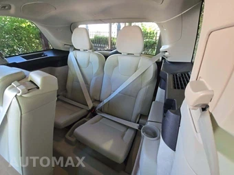 2016 Volvo XC90 T6 Momentum - miniatura 14