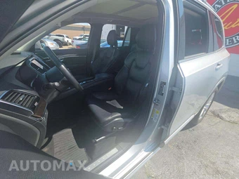 2016 Volvo XC90 T6 Momentum – miniatura 3