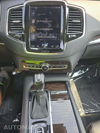 2016 Volvo XC90 T6 Momentum – miniatura 10