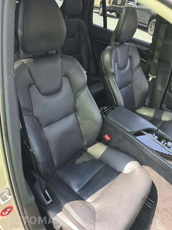 2016 Volvo XC90 T6 Momentum – miniatura 19