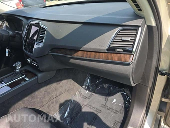 2016 Volvo XC90 T6 Momentum – miniatura 20