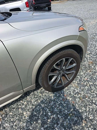 2016 Volvo XC90 T6 Momentum – miniatura 25