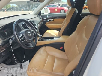 2016 Volvo XC90 T6 Momentum – miniatura 7