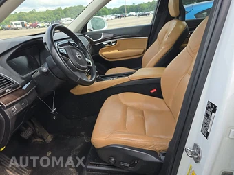 2016 Volvo XC90 T6 Momentum - miniatura 7