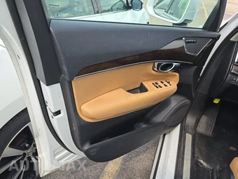 2016 Volvo XC90 T6 Momentum - miniatura 9