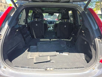 2016 Volvo XC90 T6 Momentum – miniatura 14