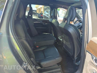 2016 Volvo XC90 T6 Momentum – miniatura 16