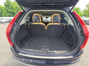 2016 Volvo XC90 T6 Momentum – miniatura 12