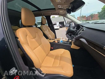 2016 Volvo XC90 T6 Momentum – miniatura 16