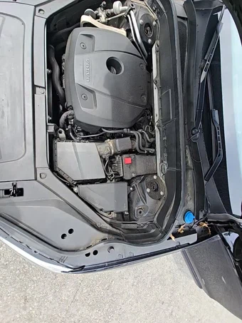 2016 Volvo XC90 T6 Momentum – miniatura 22