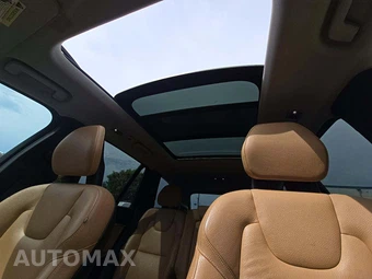 2016 Volvo XC90 T6 Momentum – miniatura 8