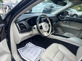 2016 Volvo XC90 T6 Momentum - miniatura 11