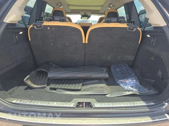 2016 Volvo XC90 T6 Momentum – miniatura 16