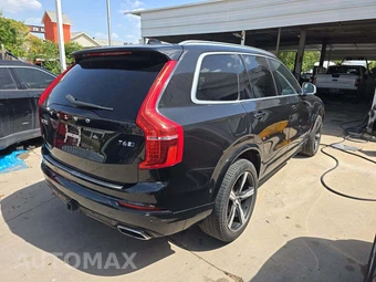 2016 Volvo XC90 T6 R-Design – miniatura 3